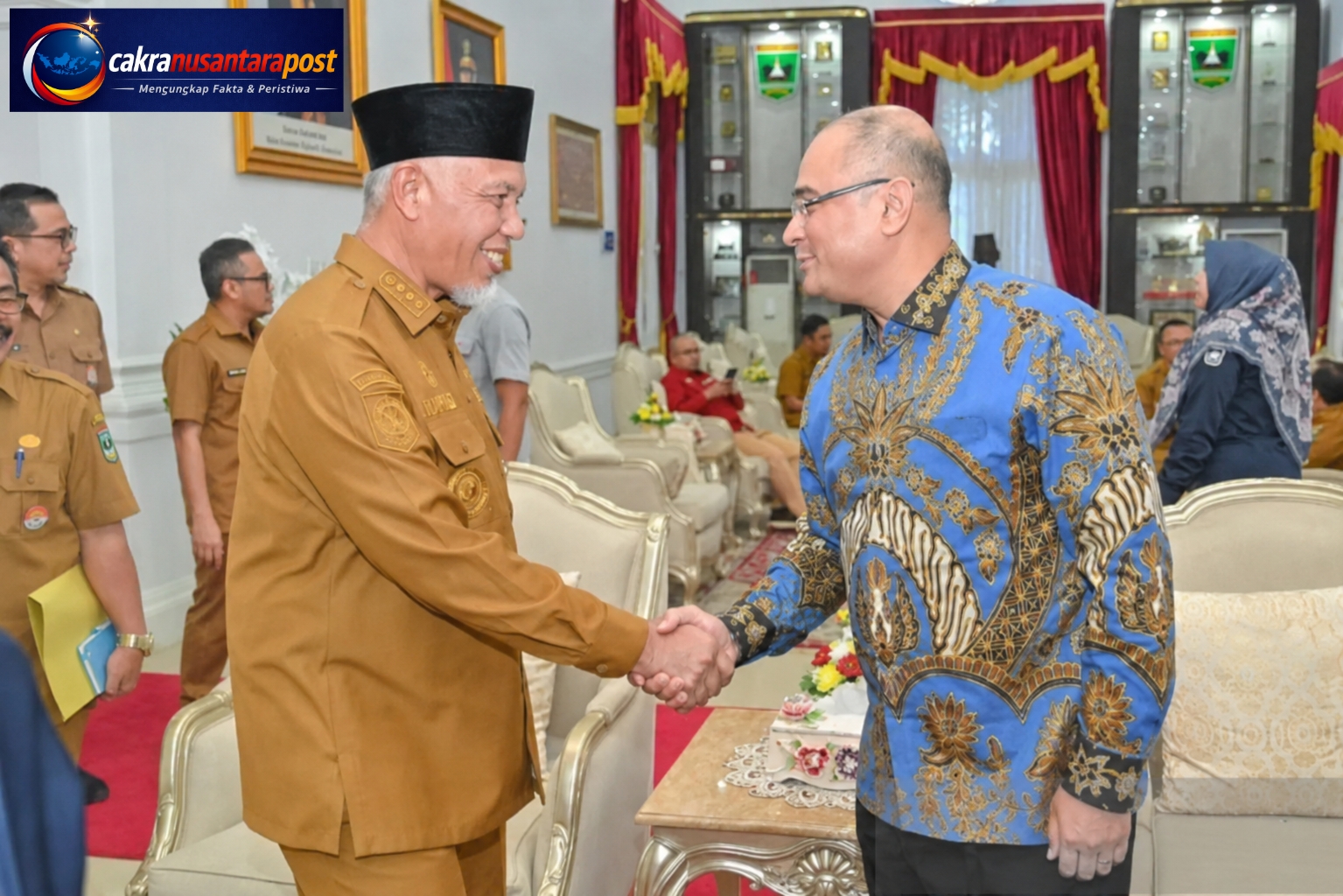 Gubernur Sumbar dan Dubes India Bahas Investasi Hilirisasi Gambir hingga Kerja Sama Budaya