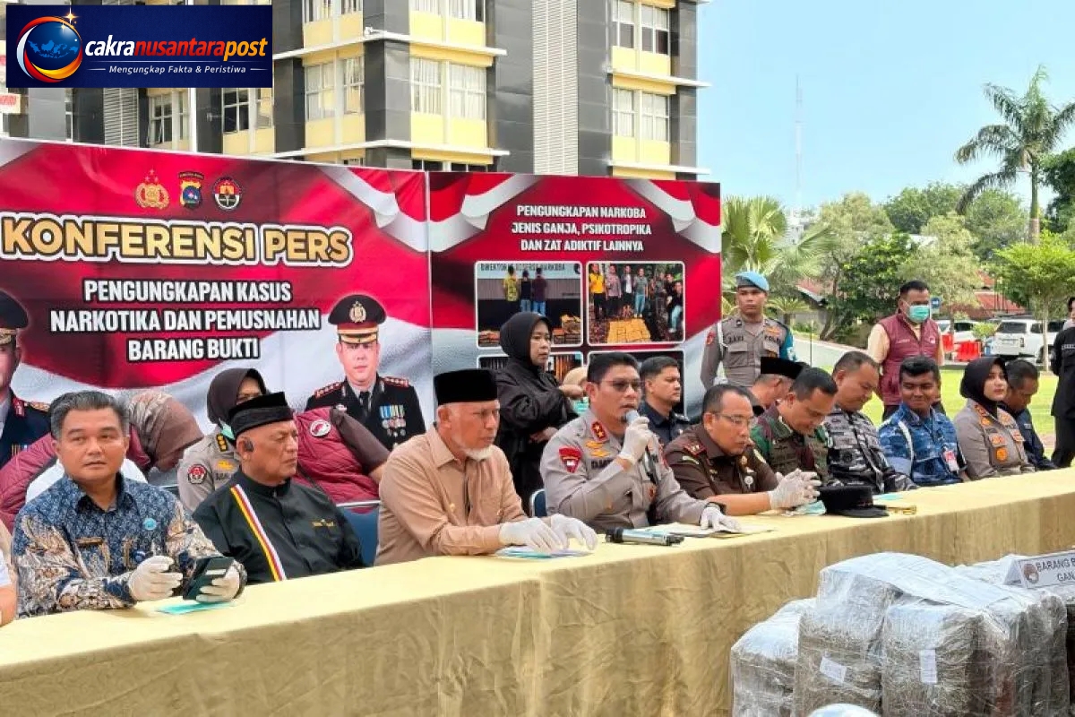 Polda Sumbar Musnahkan 124 Kilogram Ganja dan Sejumlah Barang Bukti Narkotika