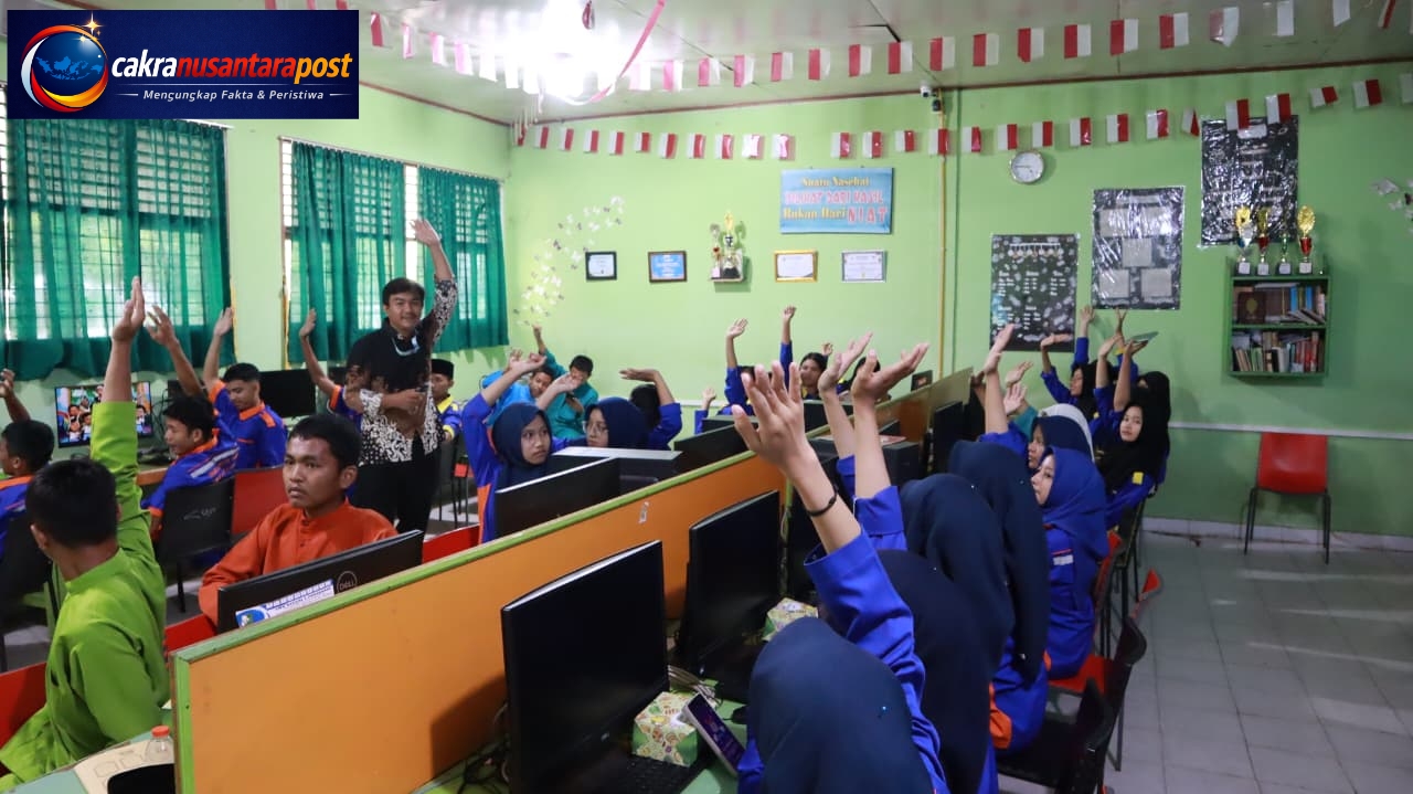 PLN Icon Plus Tingkatkan Kesadaran Keamanan Digital bagi Generasi Muda di SMKN 6 Pekanbaru