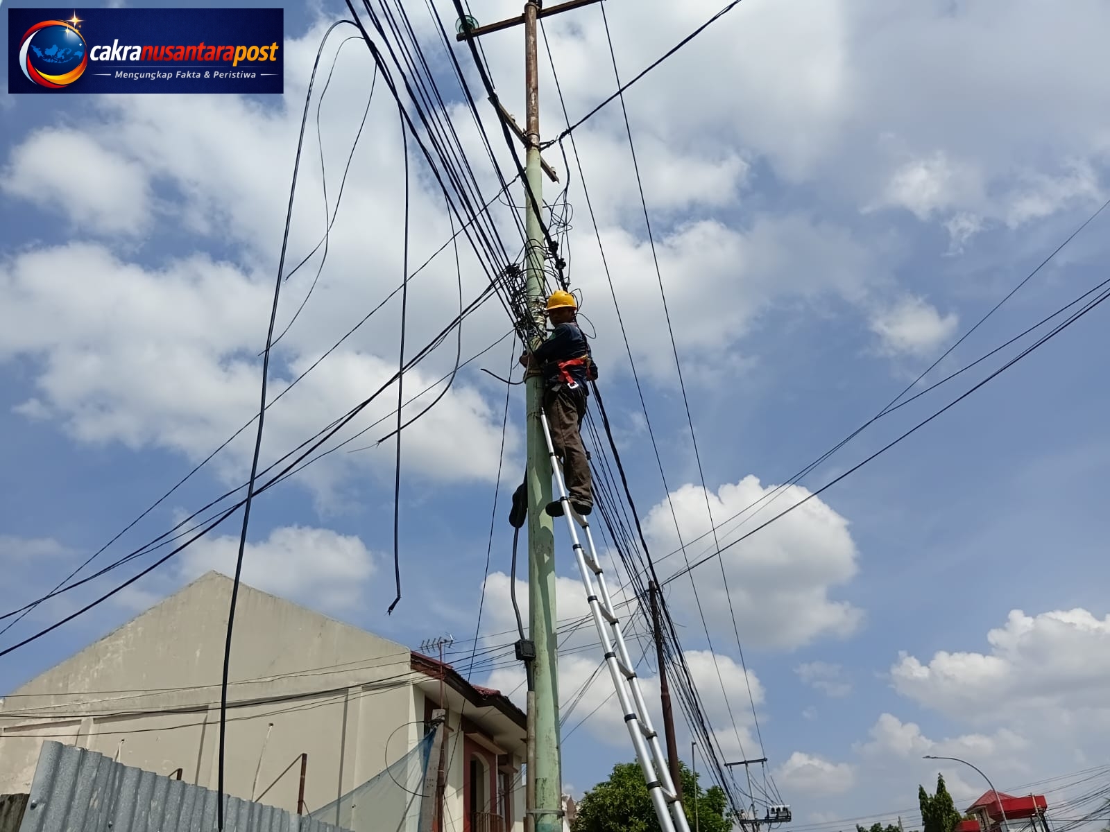 Pastikan Infrastruktur Telekomunikasi Tetap Optimal, PLN Icon Plus Lakukan Pemeliharaan Infrastruktur Fiber Optik di Kota Pekanbaru