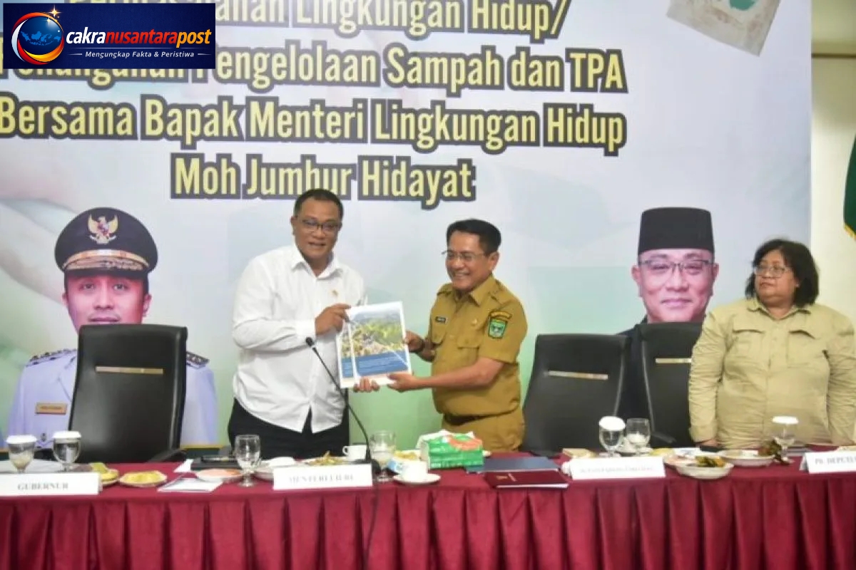 Pemkab Padang Pariaman Ajukan Bantuan Sarpras Pengelolaan Sampah ke KLH